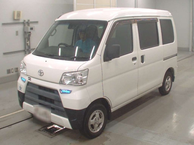 TOYOTA PIXIS VAN 2018