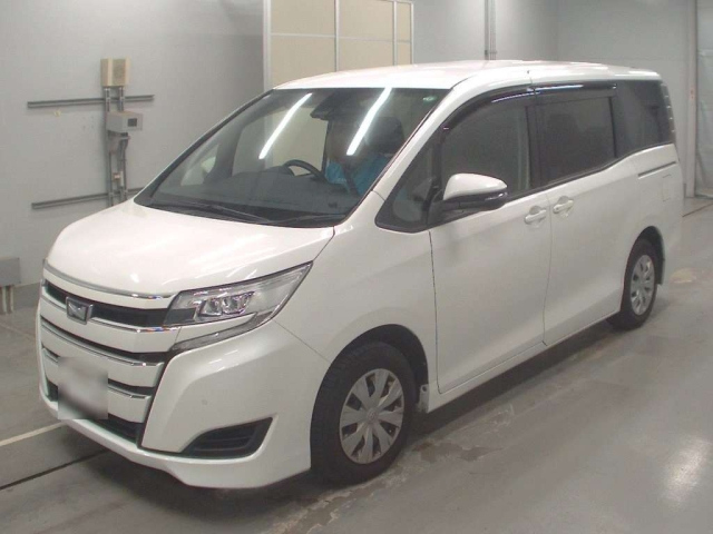 TOYOTA NOAH 2019
