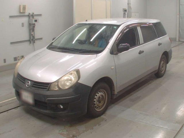 NISSAN AD 2009