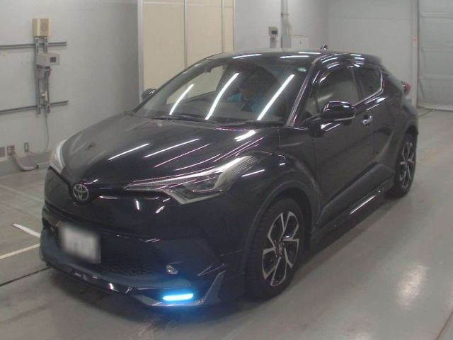 TOYOTA C-HR 2018