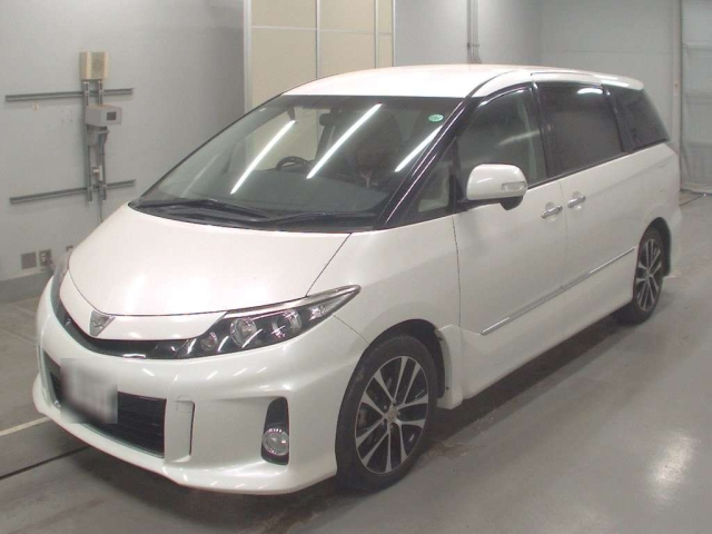 TOYOTA ESTIMA 2015