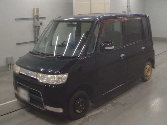 DAIHATSU TANTO 2006