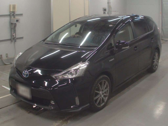 TOYOTA PRIUS ALPHA 2016