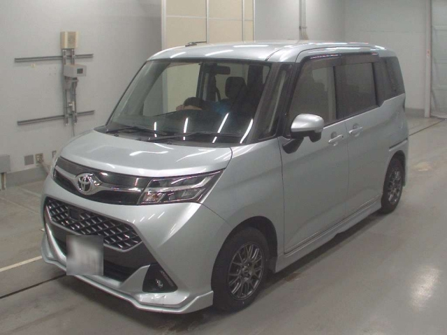 TOYOTA TANK 2017