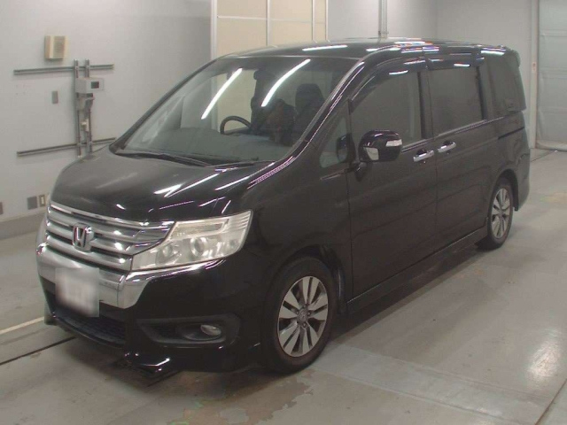 HONDA STEP WAGON 2014