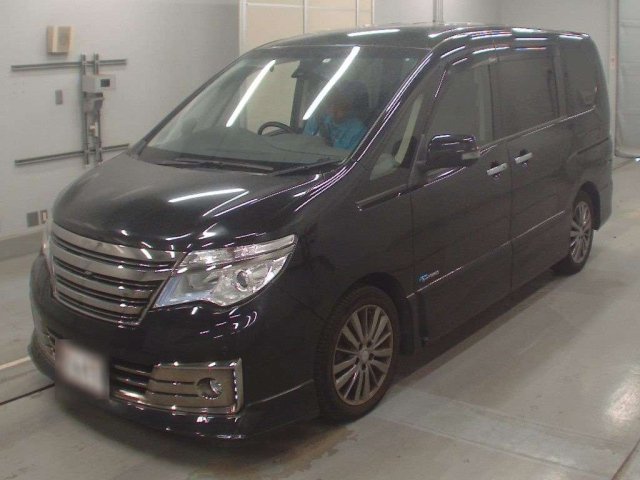 NISSAN SERENA