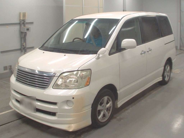 TOYOTA NOAH 2007