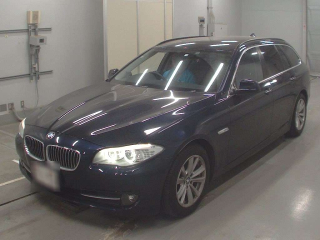 BMW 5 SERIES 2012