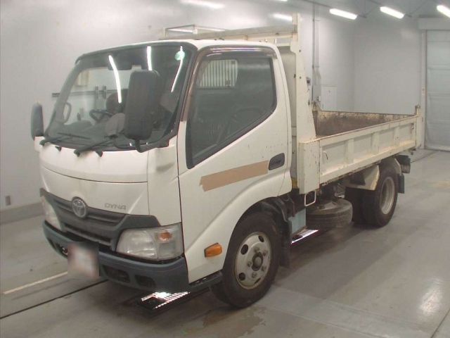 TOYOTA DYNA 2013