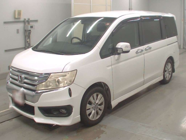HONDA STEP WAGON 2012