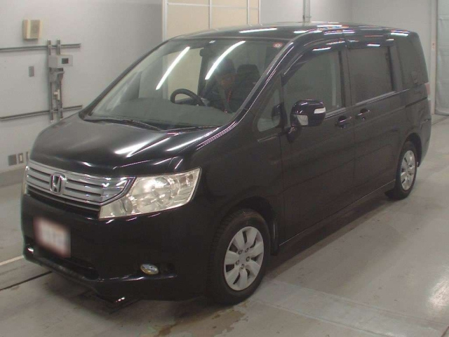 HONDA STEP WAGON 2011