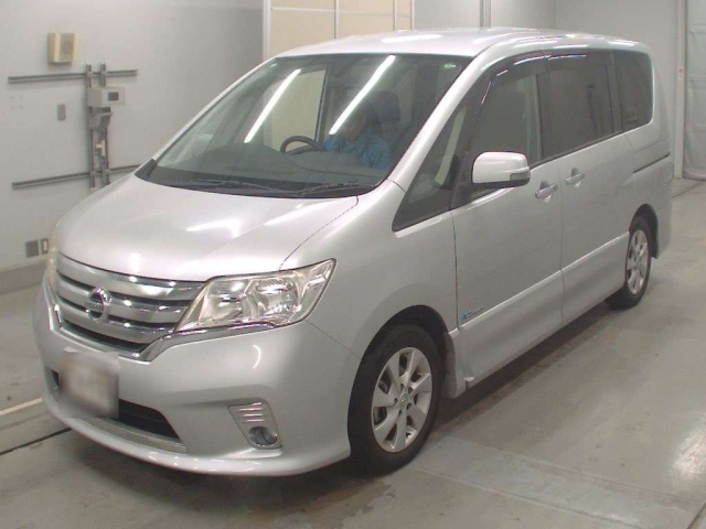 NISSAN SERENA 2013