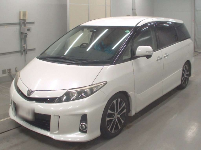TOYOTA ESTIMA 2013