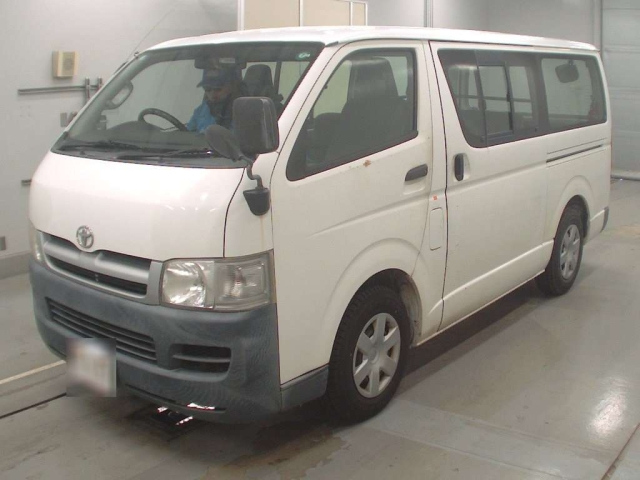 TOYOTA HIACE VAN 2005
