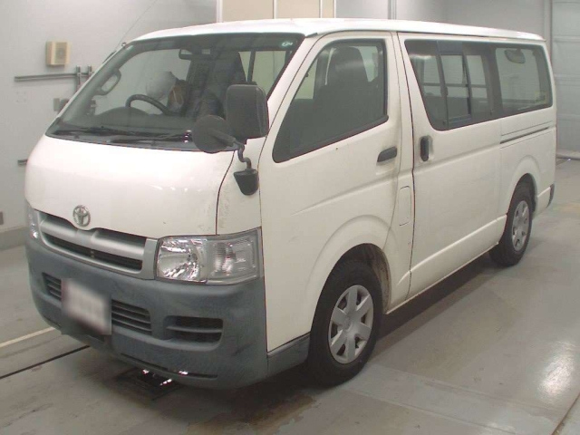 TOYOTA HIACE VAN 2005