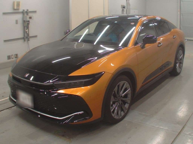 TOYOTA CROWN CROSSOVER