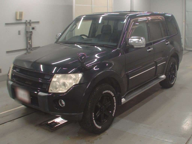 MITSUBISHI PAJERO