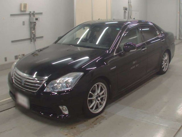 TOYOTA CROWN 2010