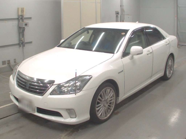 TOYOTA CROWN 2011