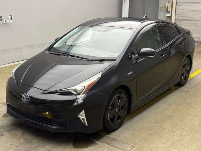 TOYOTA PRIUS 2016