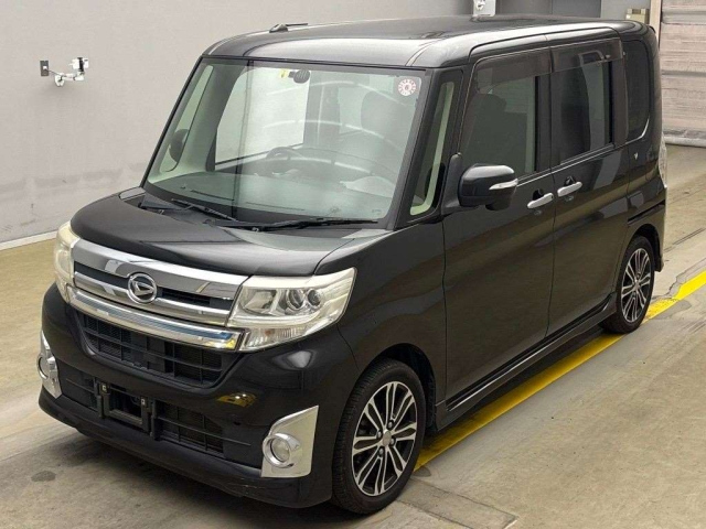 DAIHATSU TANTO 2014