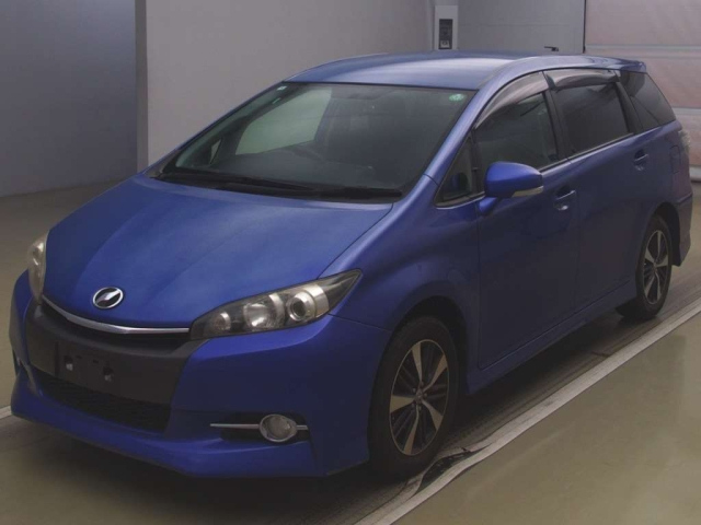 TOYOTA WISH 2014