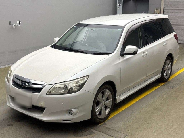 SUBARU EXIGA 2012