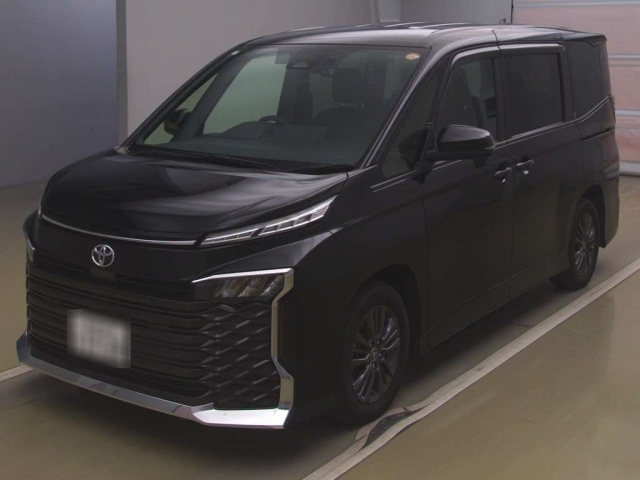 TOYOTA VOXY 2022