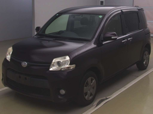 TOYOTA SIENTA 2013