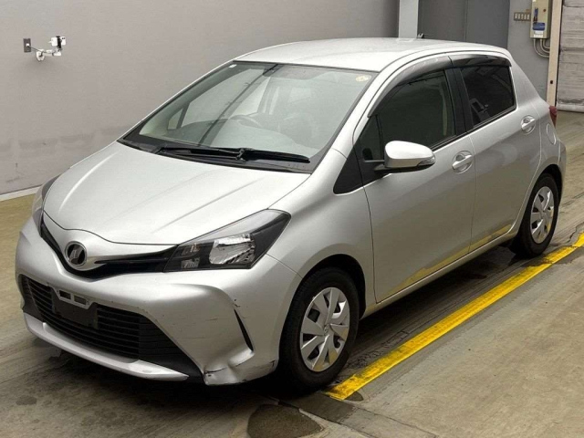 TOYOTA VITZ 2016