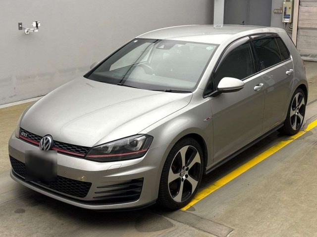 VOLKSWAGEN GOLF 2016