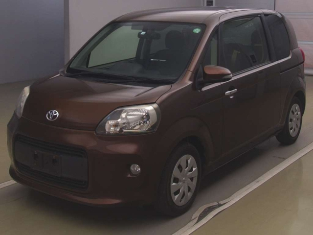 TOYOTA PORTE 2014