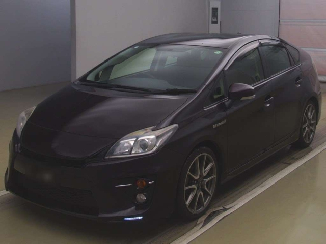 TOYOTA PRIUS 2012