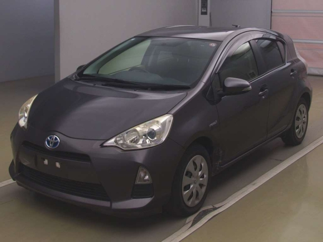 TOYOTA AQUA 2014