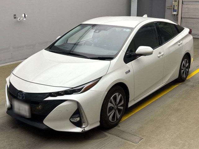 TOYOTA PRIUS PHV 2019