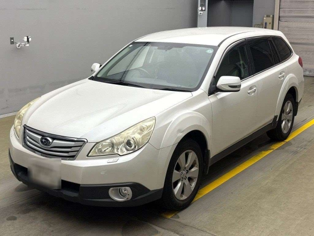 SUBARU LEGACY OUTBACK 2011