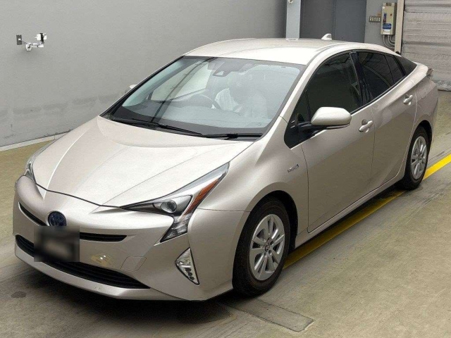 TOYOTA PRIUS 2016