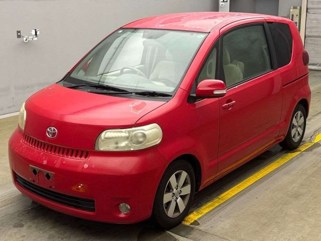 TOYOTA PORTE 2010