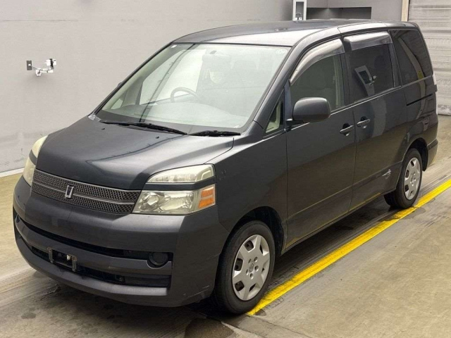 TOYOTA VOXY 2005