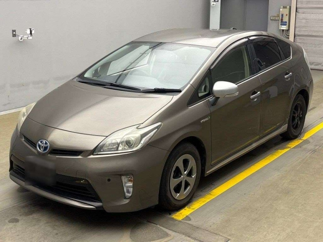 TOYOTA PRIUS 2013