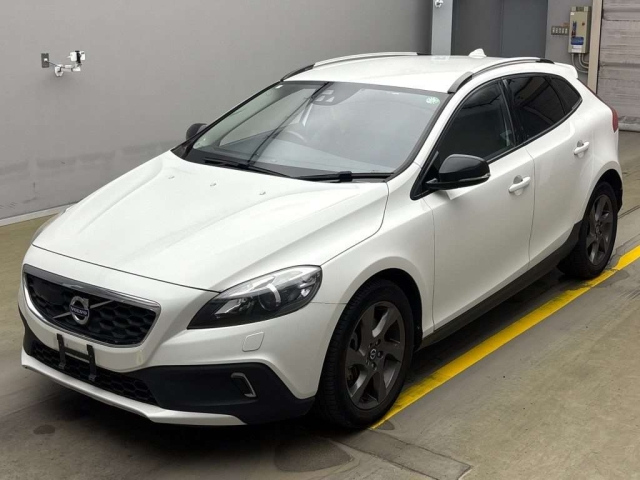 VOLVO V40 2014