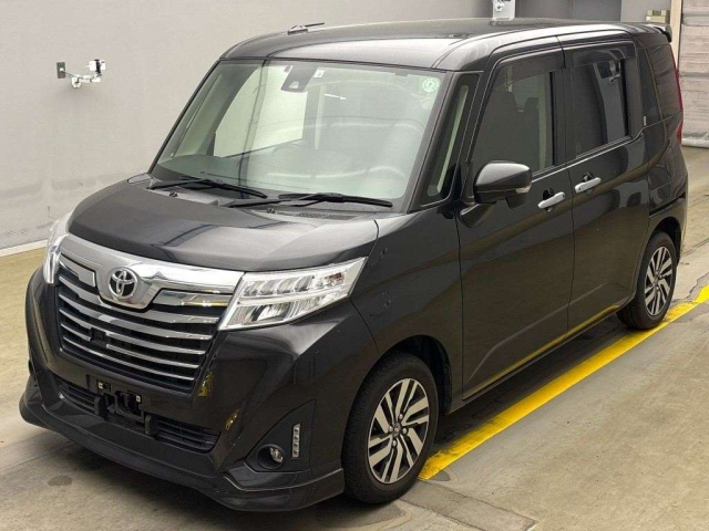 TOYOTA ROOMY 2018