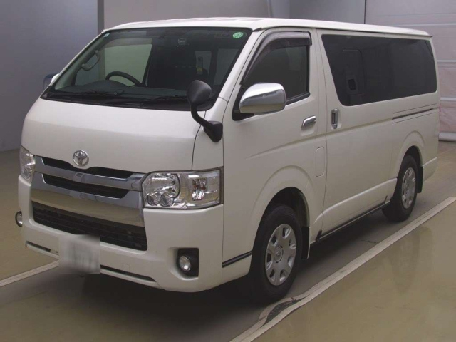 TOYOTA REGIUS ACE VAN