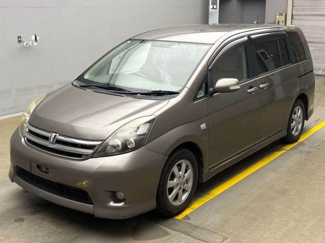 TOYOTA ISIS 2010