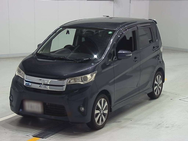 MITSUBISHI EK CUSTOM 2013