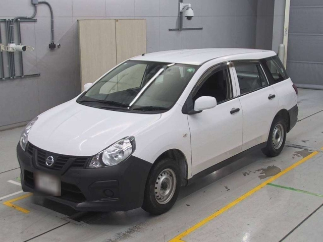 NISSAN AD 2020