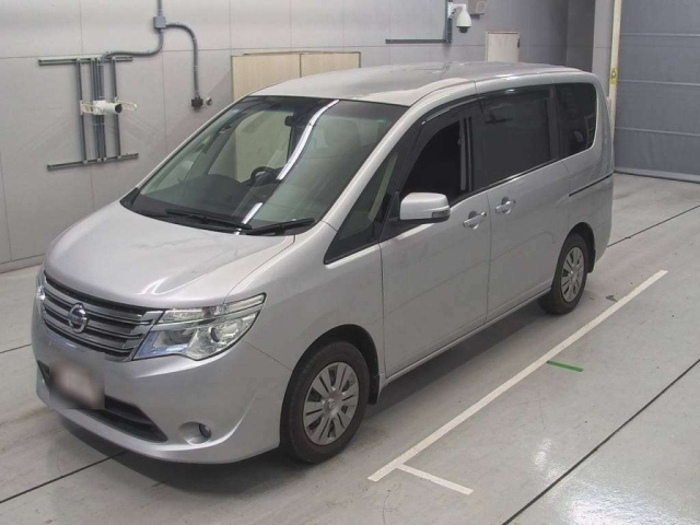 NISSAN SERENA 2015