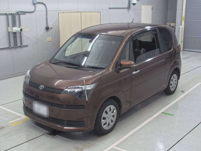 TOYOTA SPADE 2013
