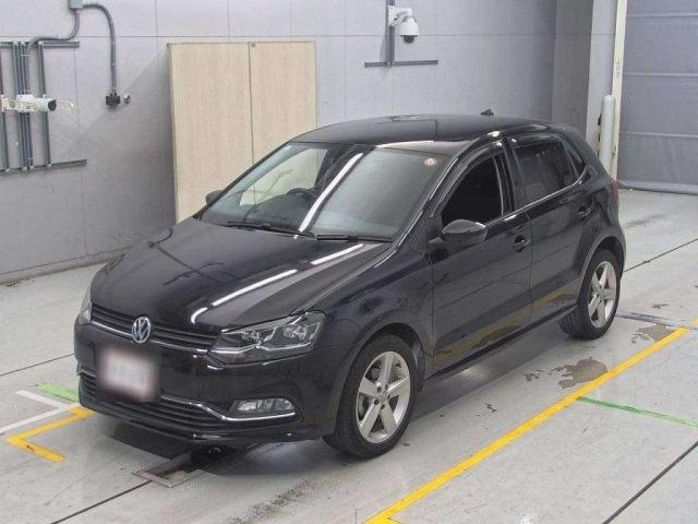 VOLKSWAGEN POLO 2016