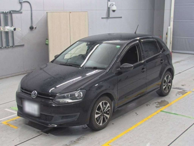 VOLKSWAGEN POLO 2013